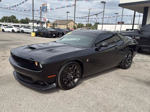 Used 2020 Dodge Challenger R/T Scat Pack w/ Driver Convenience Group RWD image 2