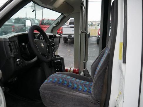 Used 2014 Chevrolet Express 4500 w/ Shuttle Bus Package RWD image 2