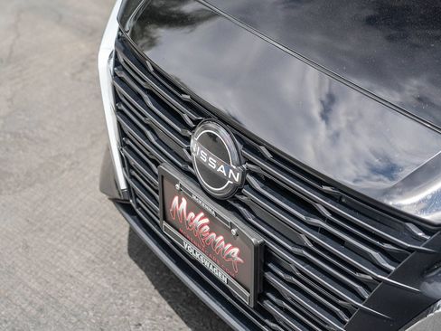 Used 2023 Nissan Altima 2.5 SV FWD image 3