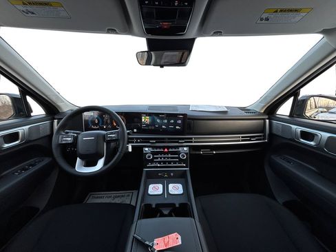 New 2026 Hyundai Santa Fe SE image 9