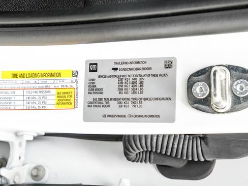 Used 2024 Chevrolet Tahoe LT RWD image 47