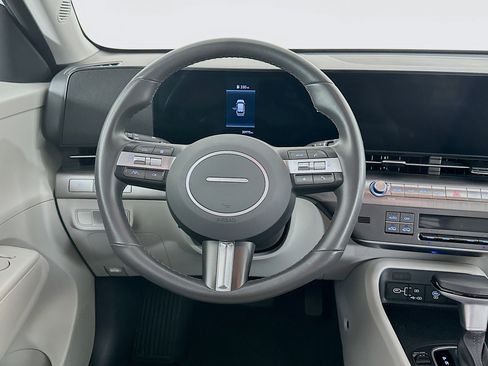 Used 2025 Hyundai Kona SEL FWD image 18