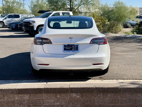 Used 2022 Tesla Model 3 Base image 4