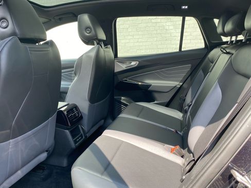 Certified 2023 Volkswagen ID.4 Pro S RWD image 19
