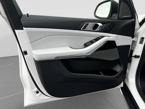 New 2026 BMW X5 xDrive40i AWD/4WD image 10