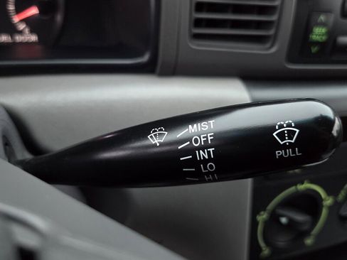 Used 2005 Toyota Corolla CE image 23