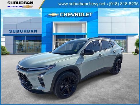 Used 2025 Chevrolet Trax ACTIV w/ Driver Confidence Package image 1