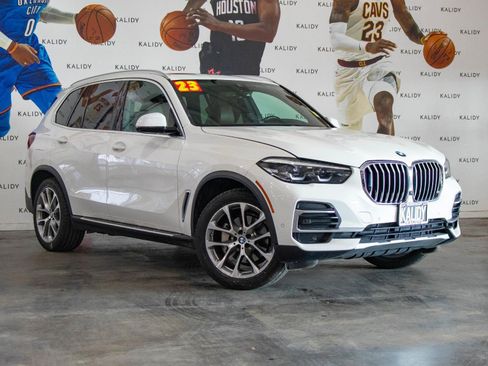 Used 2023 BMW X5 xDrive40i image 2