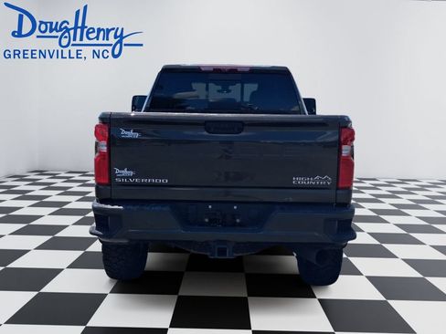 Used 2023 Chevrolet Silverado 2500 High Country w/ Z71 Off-Road Package AWD/4WD image 4