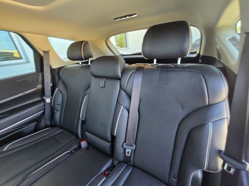 Used 2021 Genesis GV80 2.5T w/ Advanced Package 02 image 16