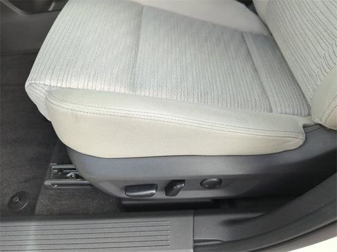 Certified 2023 Nissan Rogue SV image 27