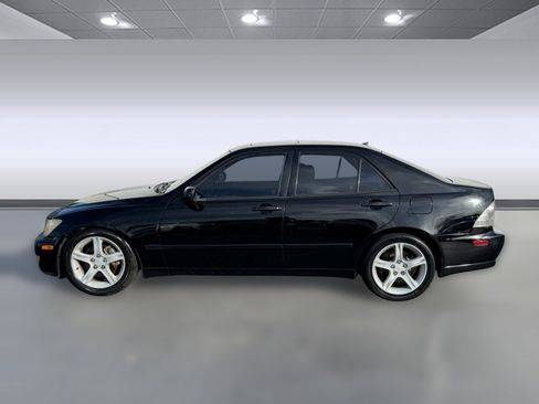 Used 2001 Lexus IS 300 image 2