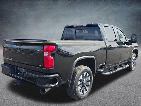 Used 2021 Chevrolet Silverado 2500 LTZ w/ Carhartt Edition AWD/4WD image 8