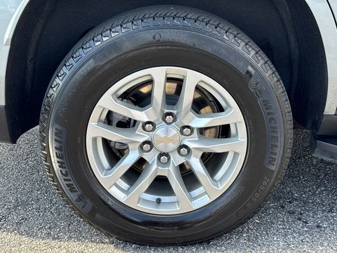 Used 2024 Chevrolet Tahoe LT image 17