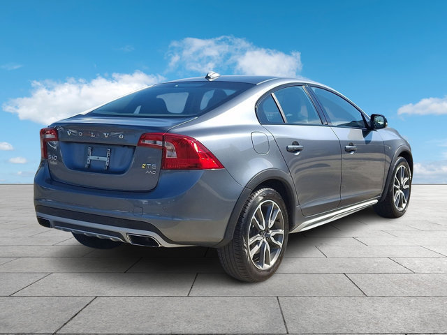 Used 2017 Volvo S60 T5 Cross Country Platinum AWD/4WD image 6