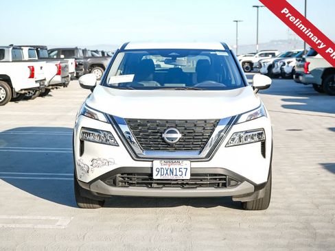 Used 2023 Nissan Rogue SV FWD image 2