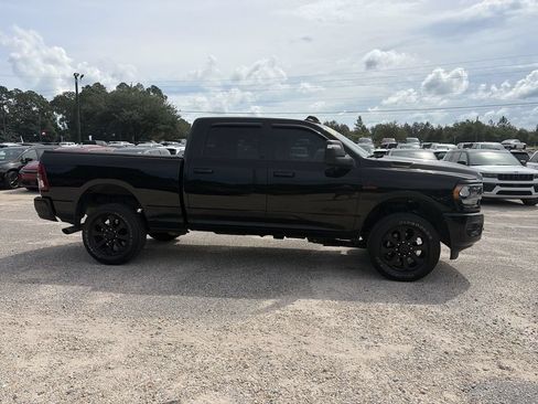 Used 2024 RAM 2500 Big Horn w/ Night Edition AWD/4WD image 7