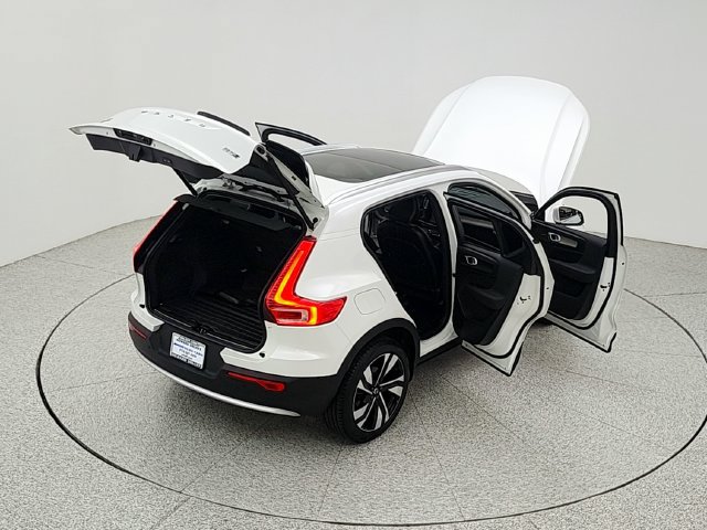 Used 2023 Volvo XC40 B5 Ultimate w/ Climate Package AWD/4WD image 40