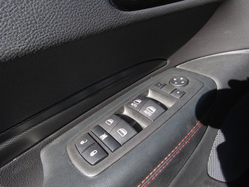 Used 2025 Dodge Durango GT image 25