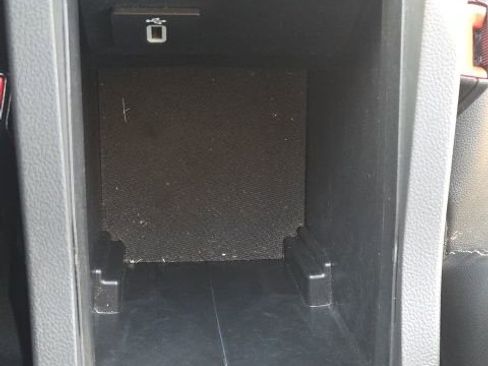 Used 2018 Ford Escape SEL image 39