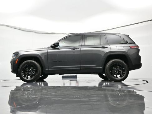 New 2026 Jeep Grand Cherokee Altitude RWD image 41