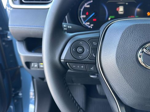 Used 2025 Toyota RAV4 XSE image 18