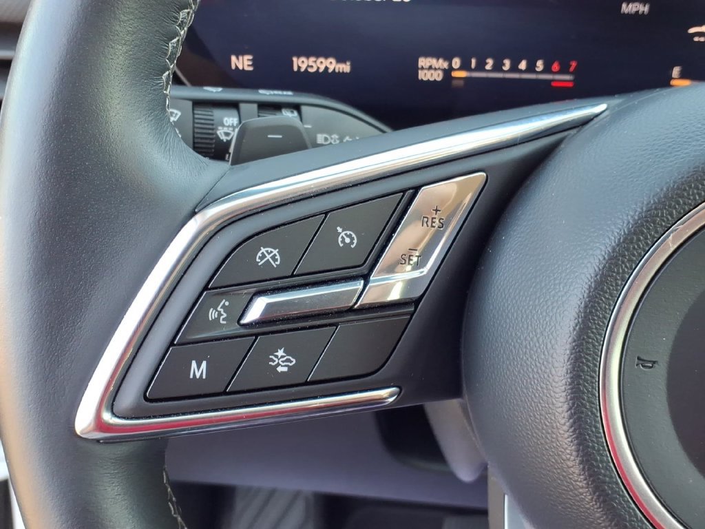 Used 2024 Buick Envision Preferred AWD/4WD image 23