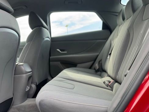 Used 2024 Hyundai Elantra SEL FWD image 23