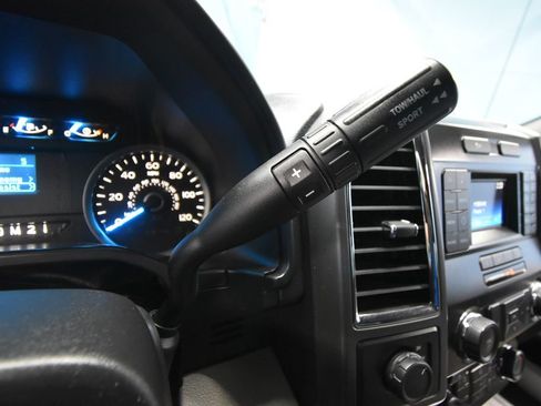 Used 2015 Ford F150 XLT w/ Trailer Tow Package image 14