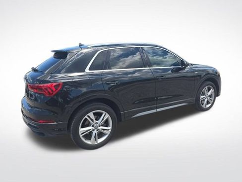 Used 2020 Audi Q3 2.0T Premium AWD/4WD image 2