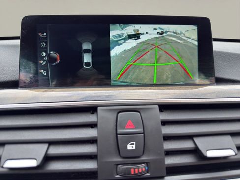 Used 2017 BMW 330i Gran Turismo xDrive xDrive image 16