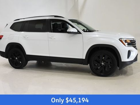 New 2026 Volkswagen Atlas SE AWD/4WD image 3