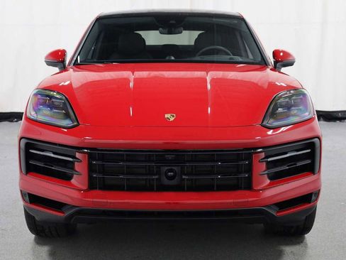 Certified 2025 Porsche Cayenne Coupe AWD/4WD image 14