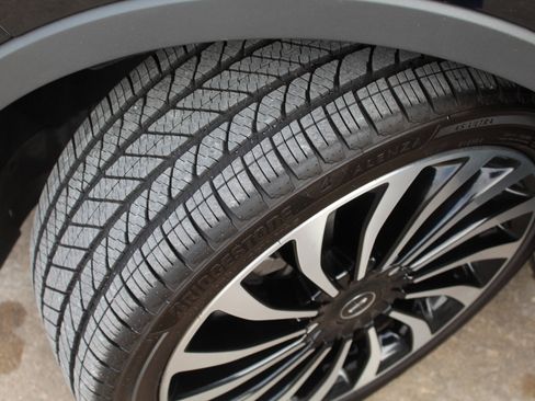 Used 2022 Lincoln Nautilus Black Label w/ Class II Trailer Tow Package image 62