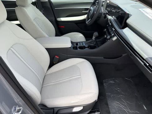New 2026 Hyundai Sonata SE FWD image 18