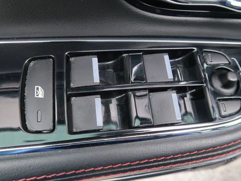Used 2014 Jaguar XJ R LWB RWD image 27
