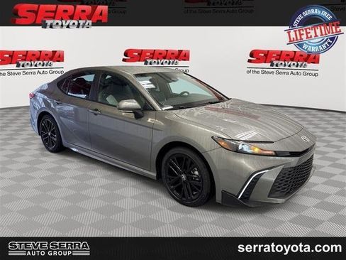 Used 2026 Toyota Camry SE w/ Multimedia Upgrade Package image 1