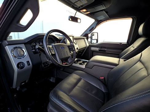 Used 2015 Ford F350 Lariat w/ Lariat Interior Package image 14