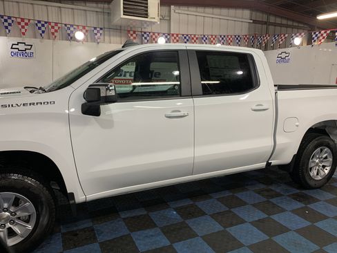 New 2026 Chevrolet Silverado 1500 LT image 2