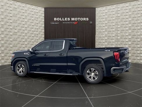 Used 2020 GMC Sierra 1500 SLE w/ SLE Value Package image 9