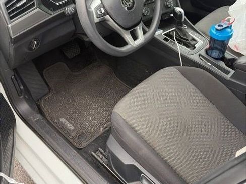 Used 2021 Volkswagen Jetta S image 5