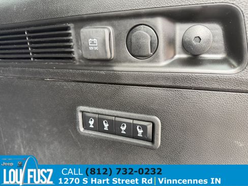 Used 2023 Jeep Wagoneer Series II image 10