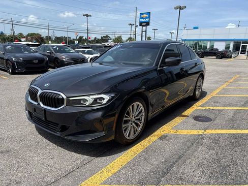 Used 2024 BMW 330i Sedan RWD image 3