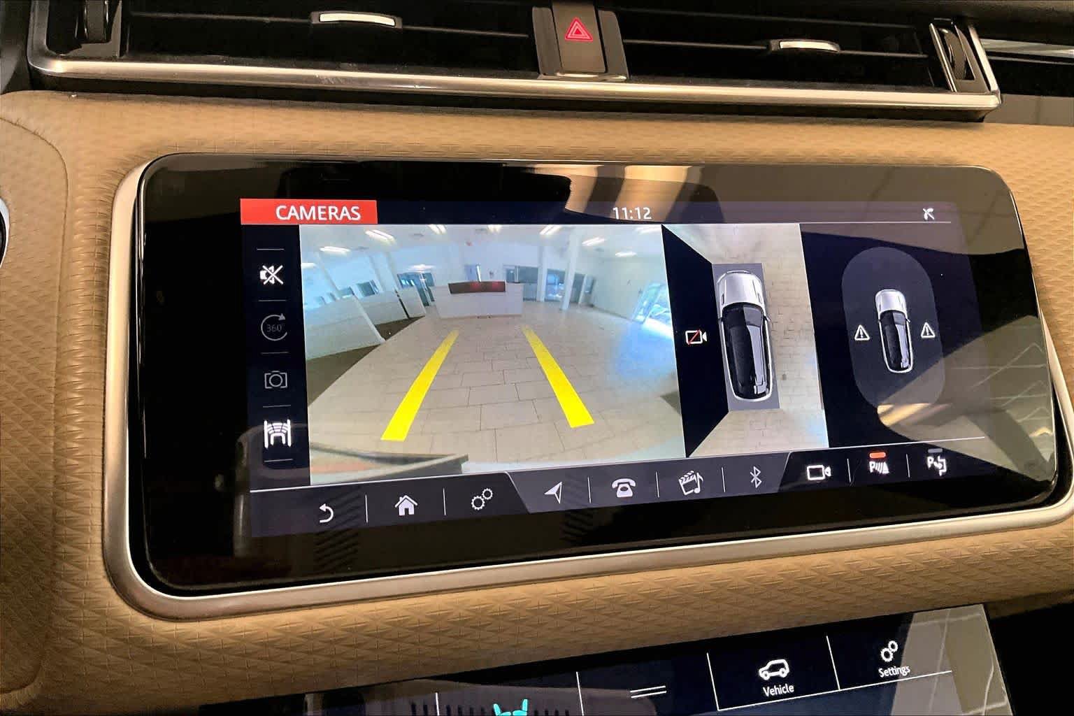 Used 2019 Land Rover Range Rover Velar R-Dynamic SE AWD/4WD image 25
