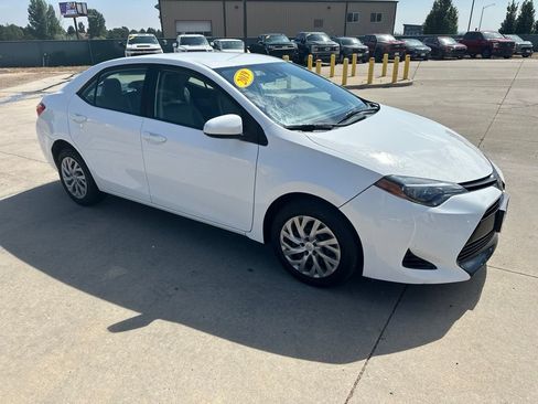 Used 2019 Toyota Corolla LE FWD image 34