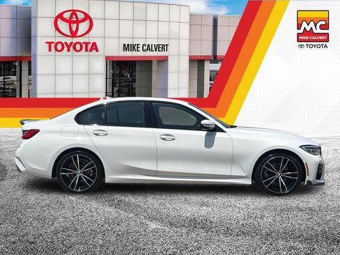 Used 2020 BMW 330i Sedan w/ M Sport Package RWD image 6