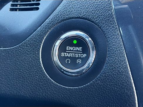 Used 2018 Ford Explorer Limited w/ Equipment Group 301A image 38