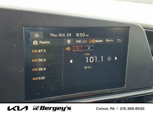 Used 2025 Kia Niro LX image 19