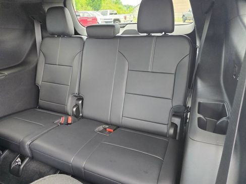 New 2026 GMC Acadia Elevation w/ Elevation Premium Package AWD/4WD image 13