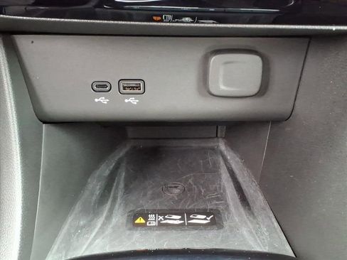 Certified 2025 Buick Encore GX Avenir w/ Avenir Technology Package image 22